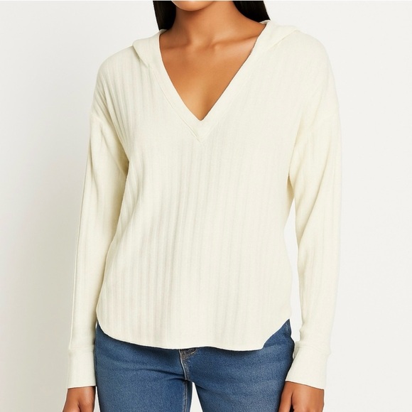Chaser Sweaters - Chaser NWT Cream V-Neck Hoodie- S